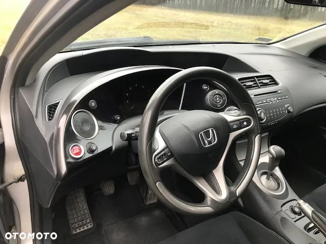 Honda Civic 1.8 Comfort - 12