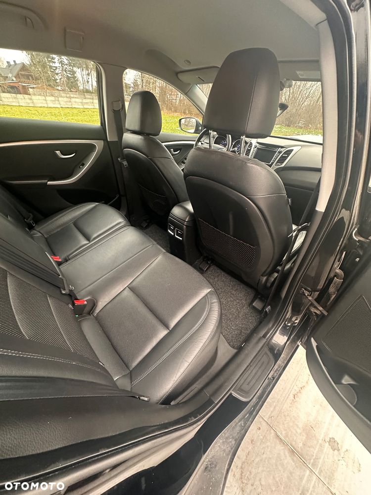 Hyundai i30 1.6 CRDi Automatik Style - 12