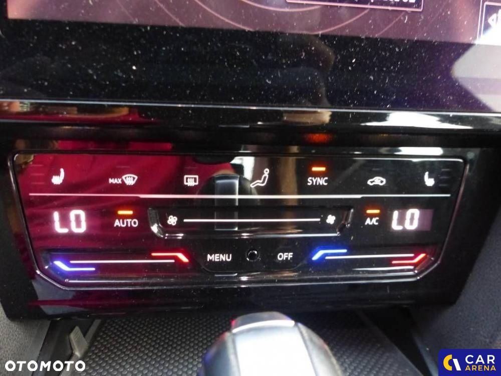 Volkswagen Passat - 29