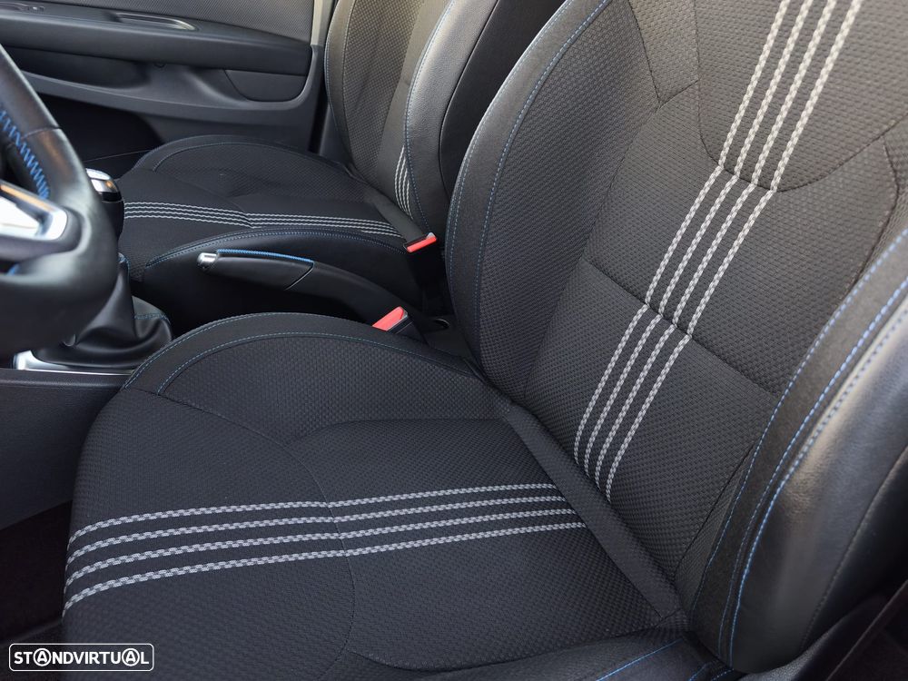 Renault Clio Sport Tourer 0.9 TCe GT Line - 16