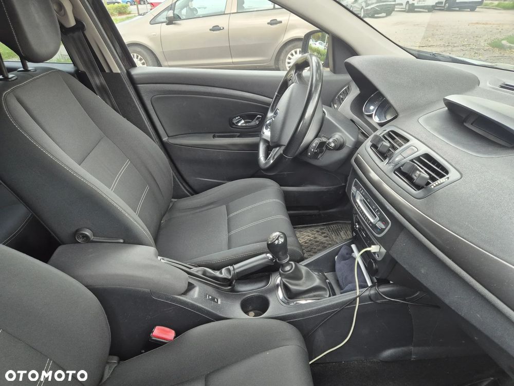 Renault Megane 1.5 dCi Expression - 8