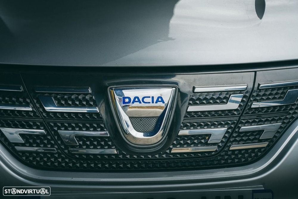 Dacia Spring - 4