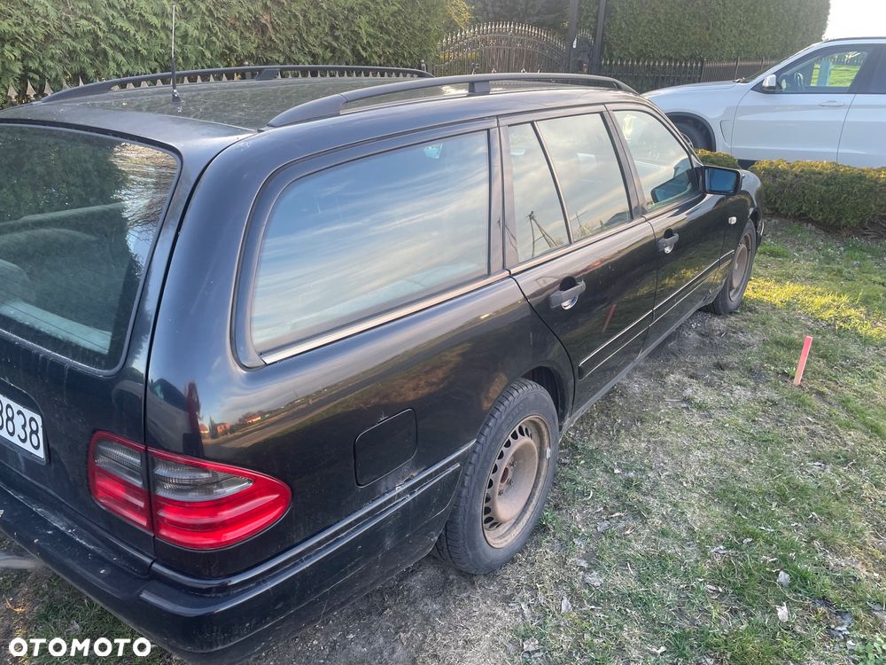 Mercedes-Benz Klasa E - 5