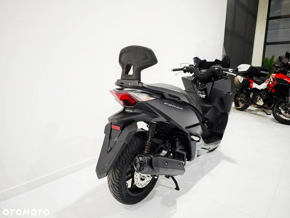 Honda NSS - 9