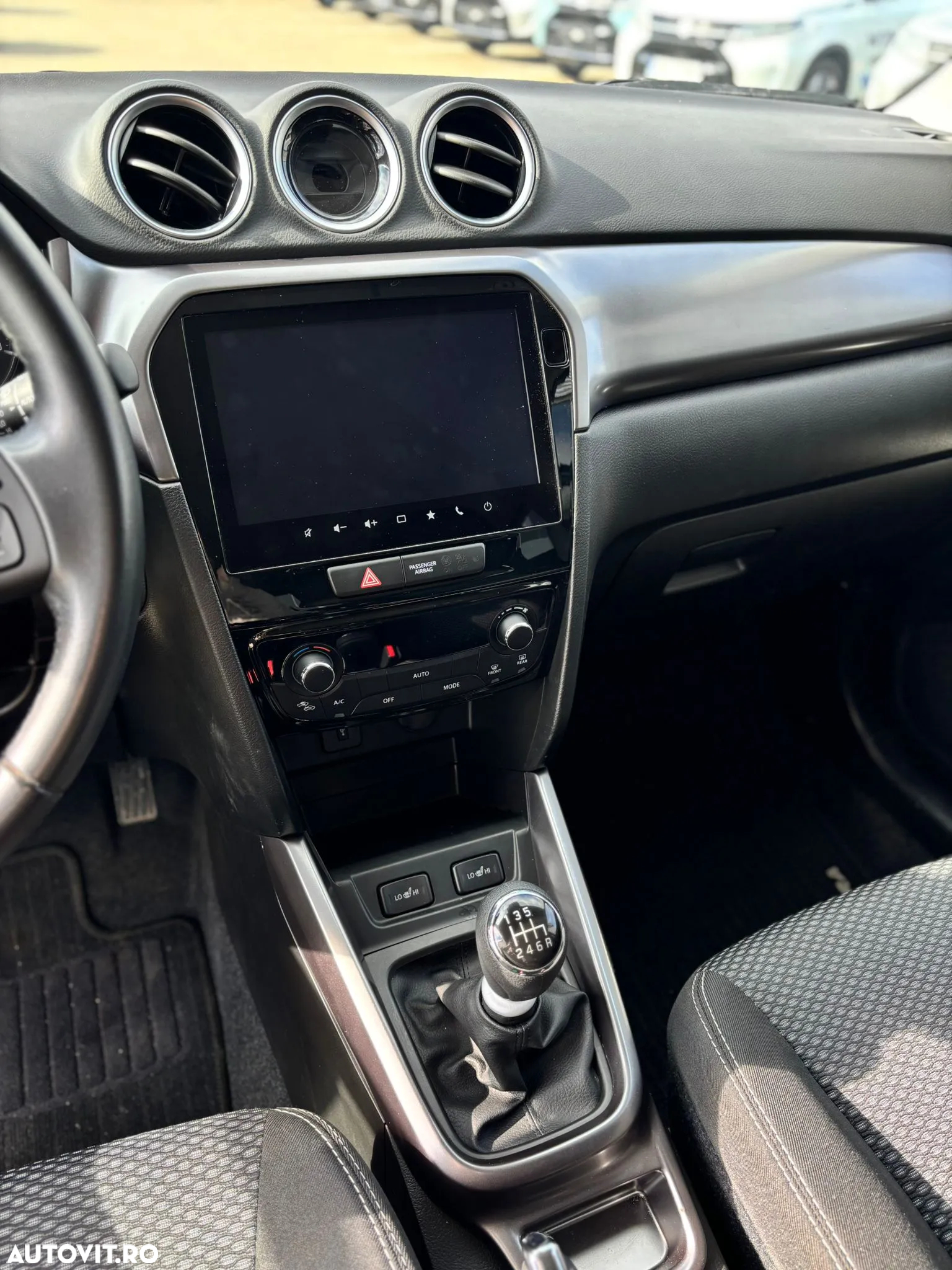 Suzuki Vitara 1.4 Boosterjet MHEV Passion - 4
