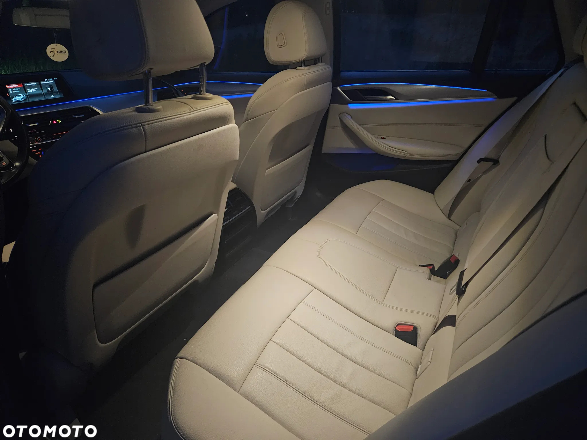 BMW Seria 5 520d Luxury Line sport - 26
