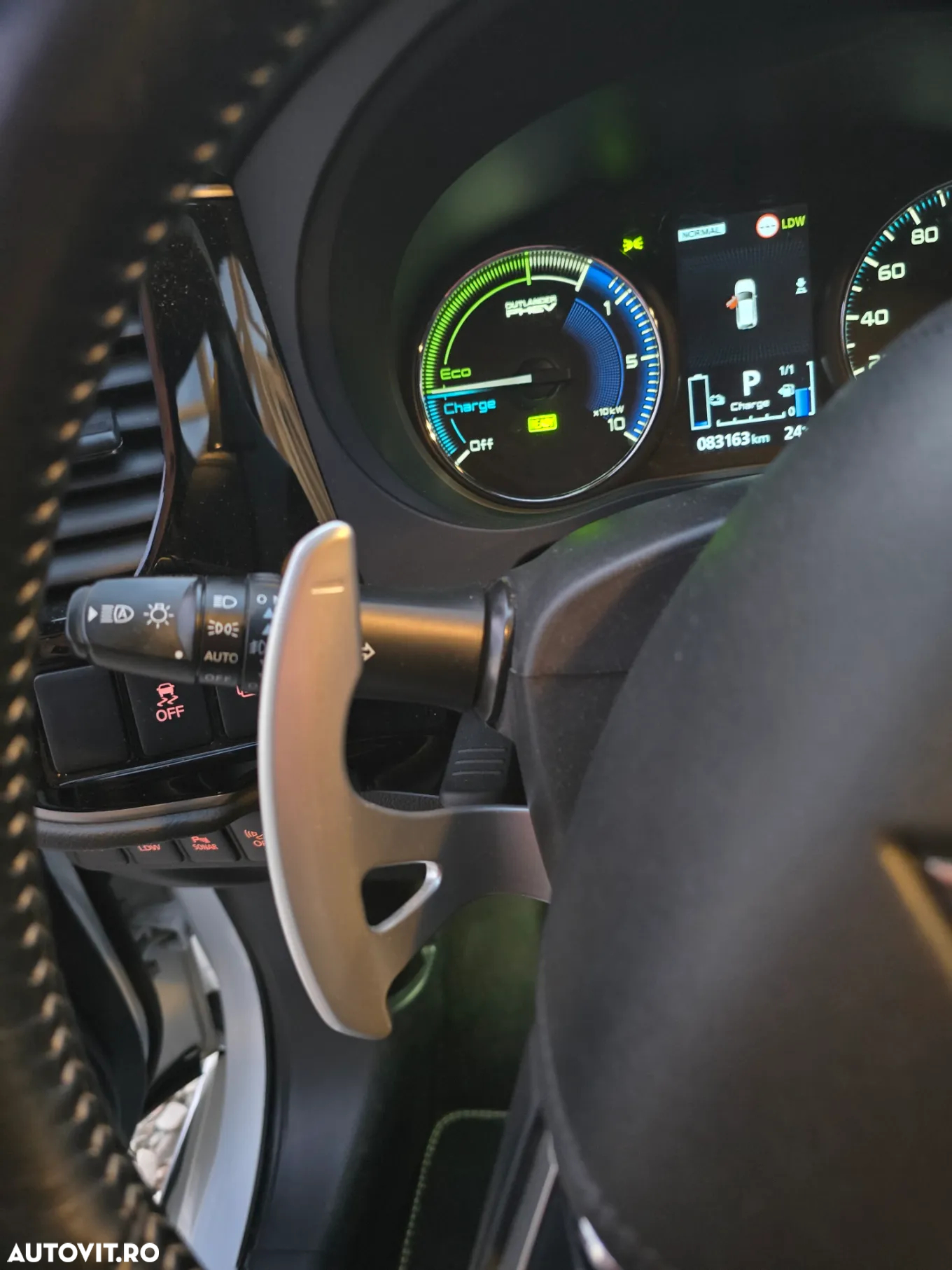 Mitsubishi Outlander 2.4 4WD Plug-In Hybrid Diamant+ - 21