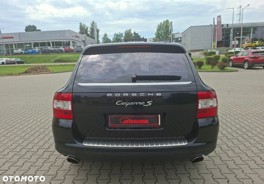 Porsche Cayenne - 12