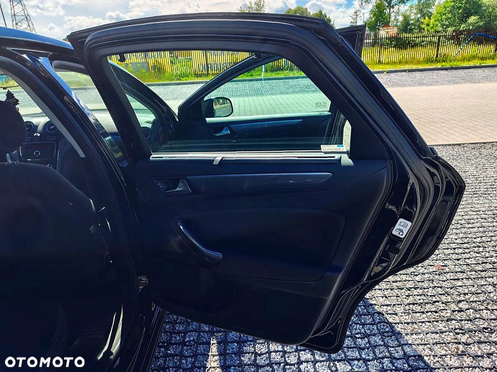 Ford Mondeo 2.0 Trend - 17