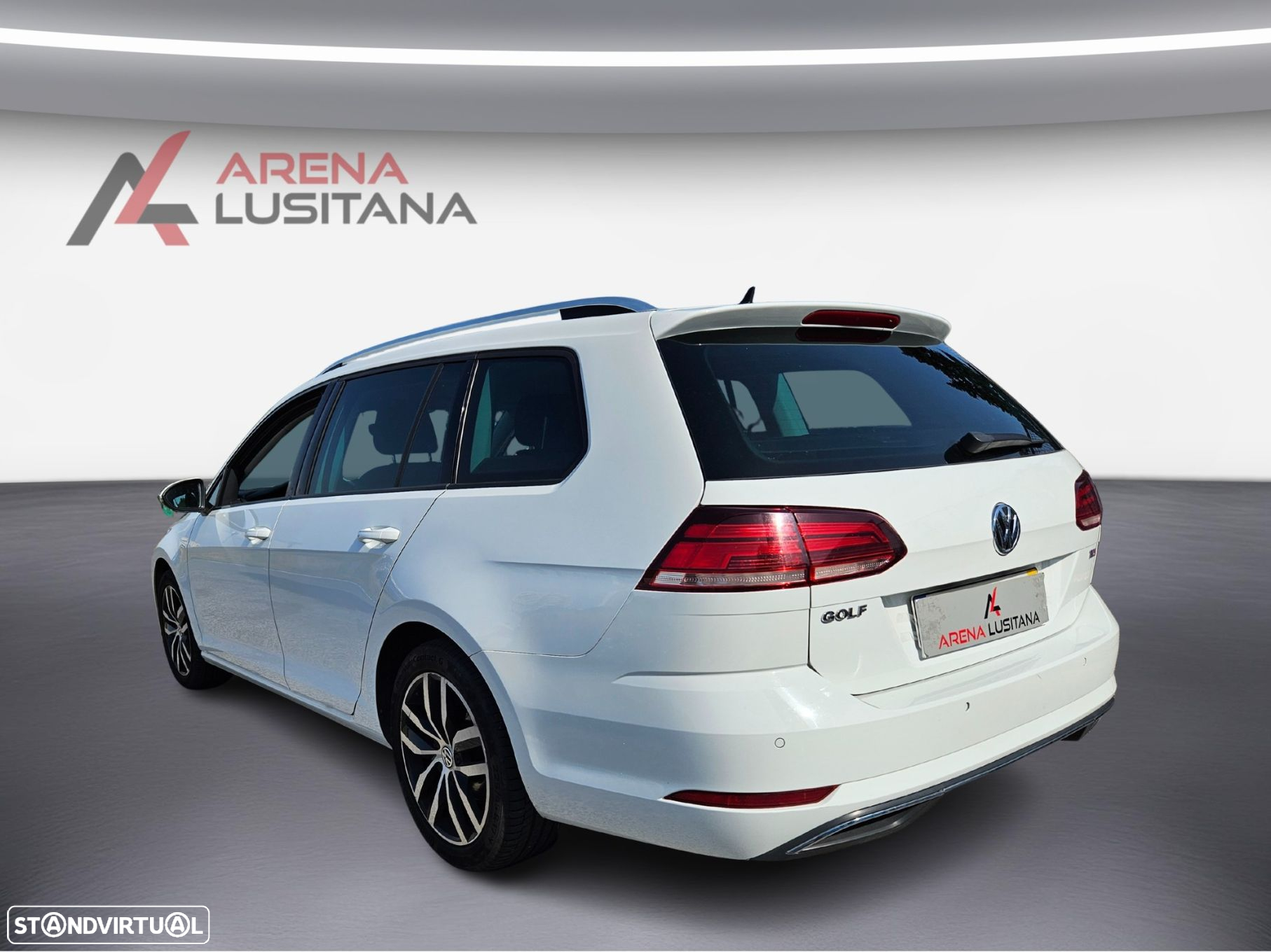 VW Golf Variant 1.6 TDi Confortline - 13