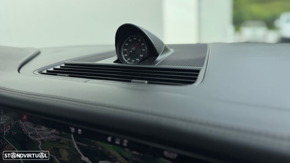 Porsche Panamera Sport Turismo Turbo - 26