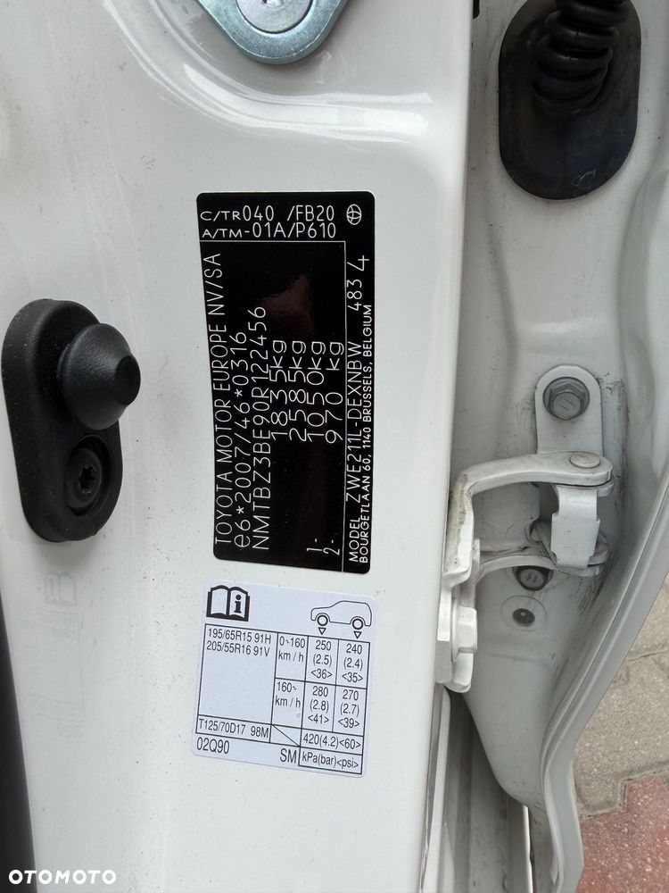 Toyota Corolla 1.8 Hybrid Comfort - 12