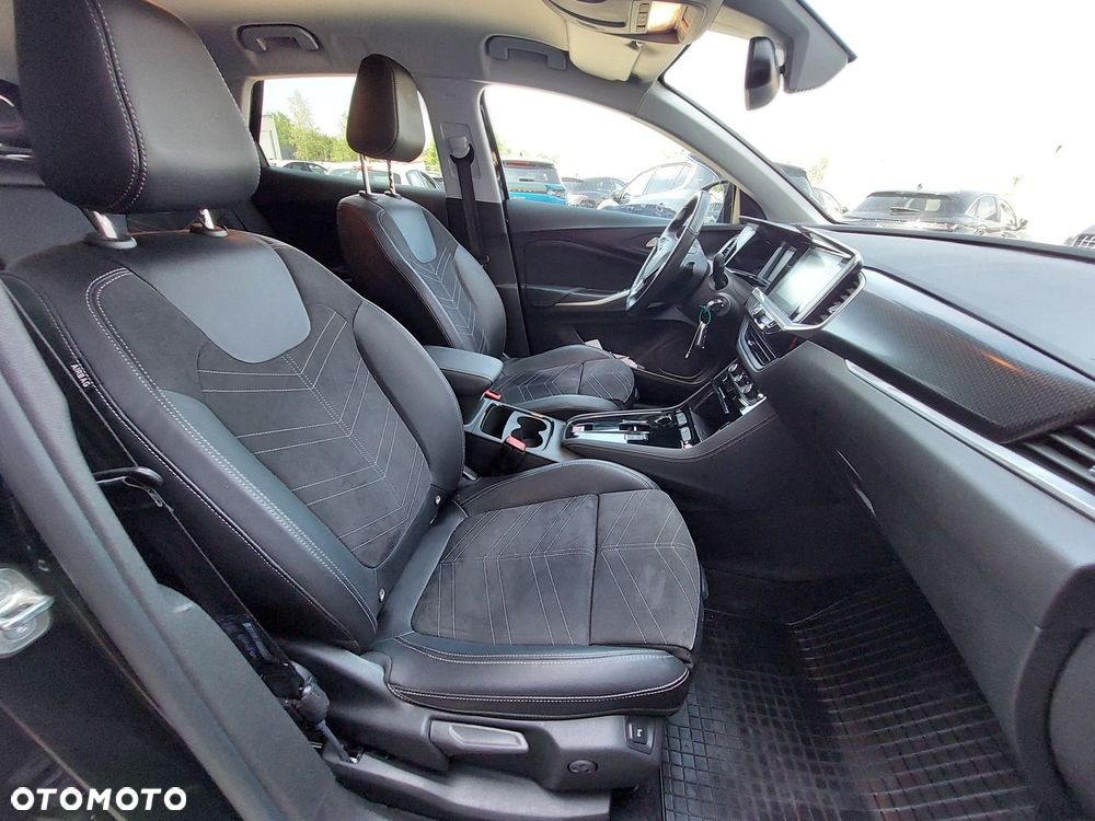 Opel Grandland 1.2 T GS S&S - 11
