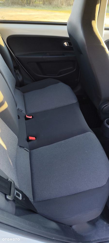 Volkswagen up! 1.0 move - 9