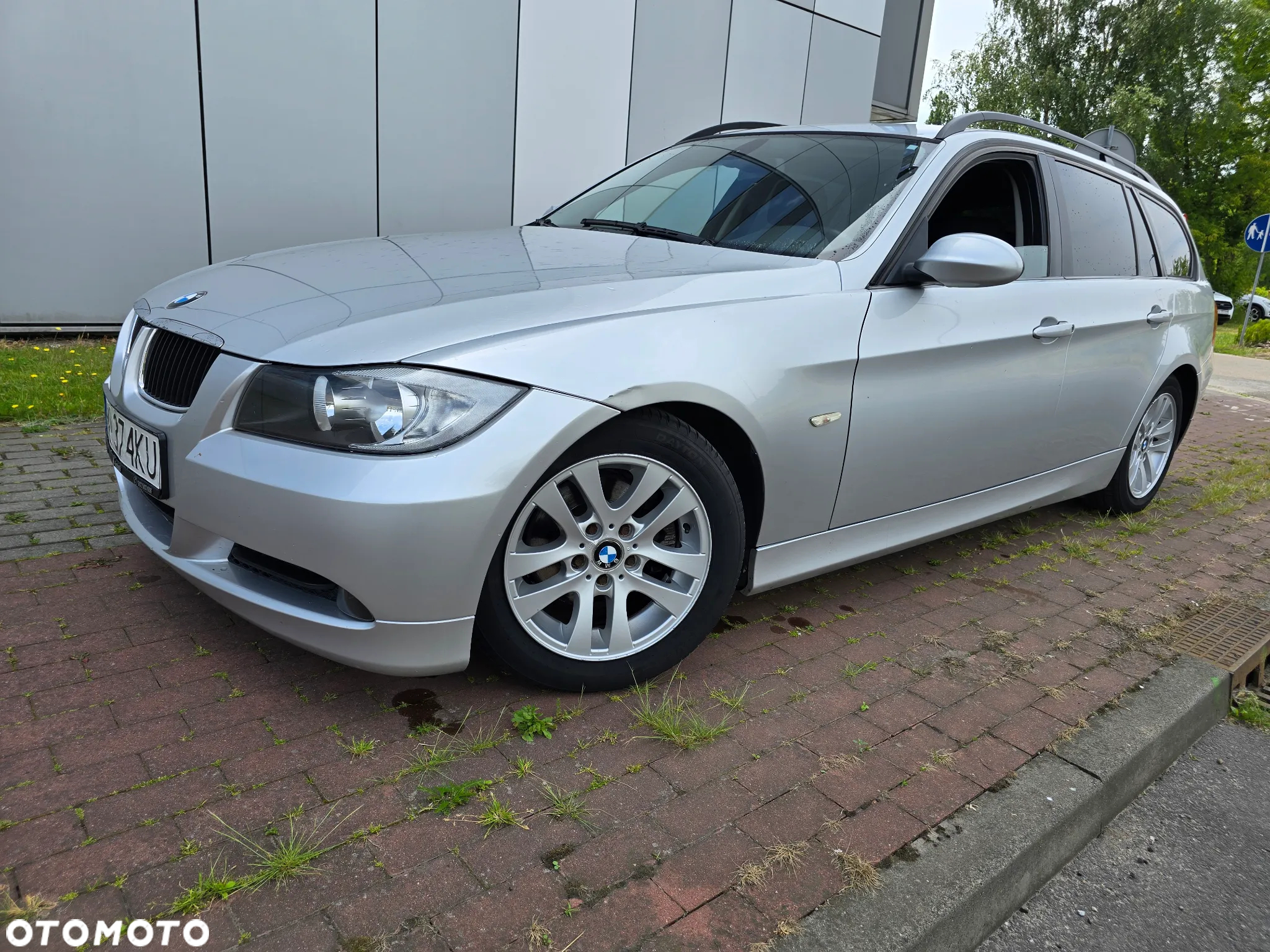 BMW Seria 3 320i Touring - 30