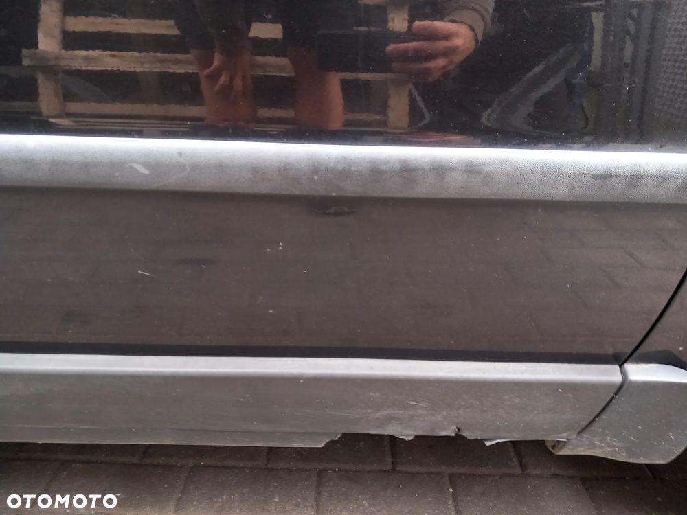 VW PASSAT B5 DRZWI PRAWE PRZEDNIE PRAWY PRZÓD KOLOR: LC9Z - 5
