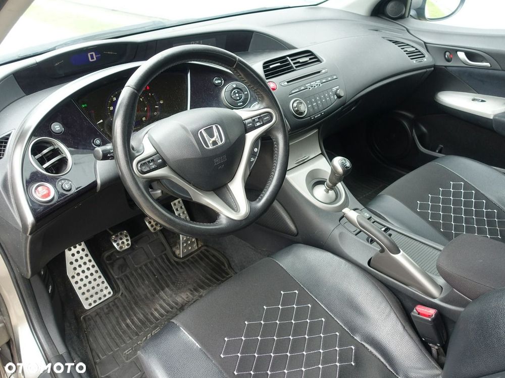Honda Civic 1.8i-VTEC Comfort - 11