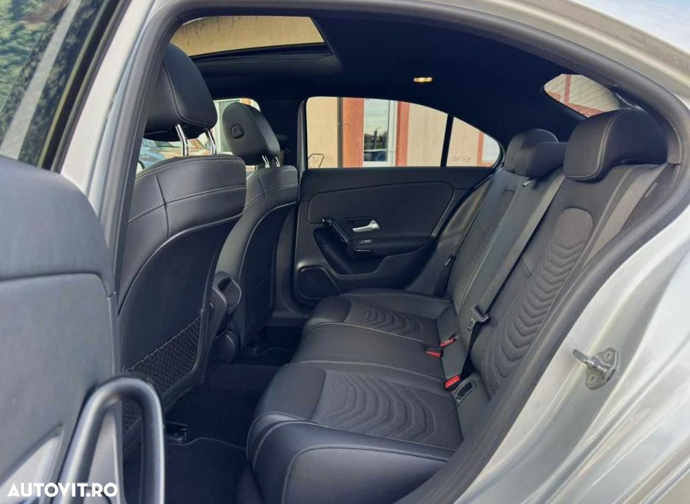 Mercedes-Benz A 180 d 7G-DCT - 17