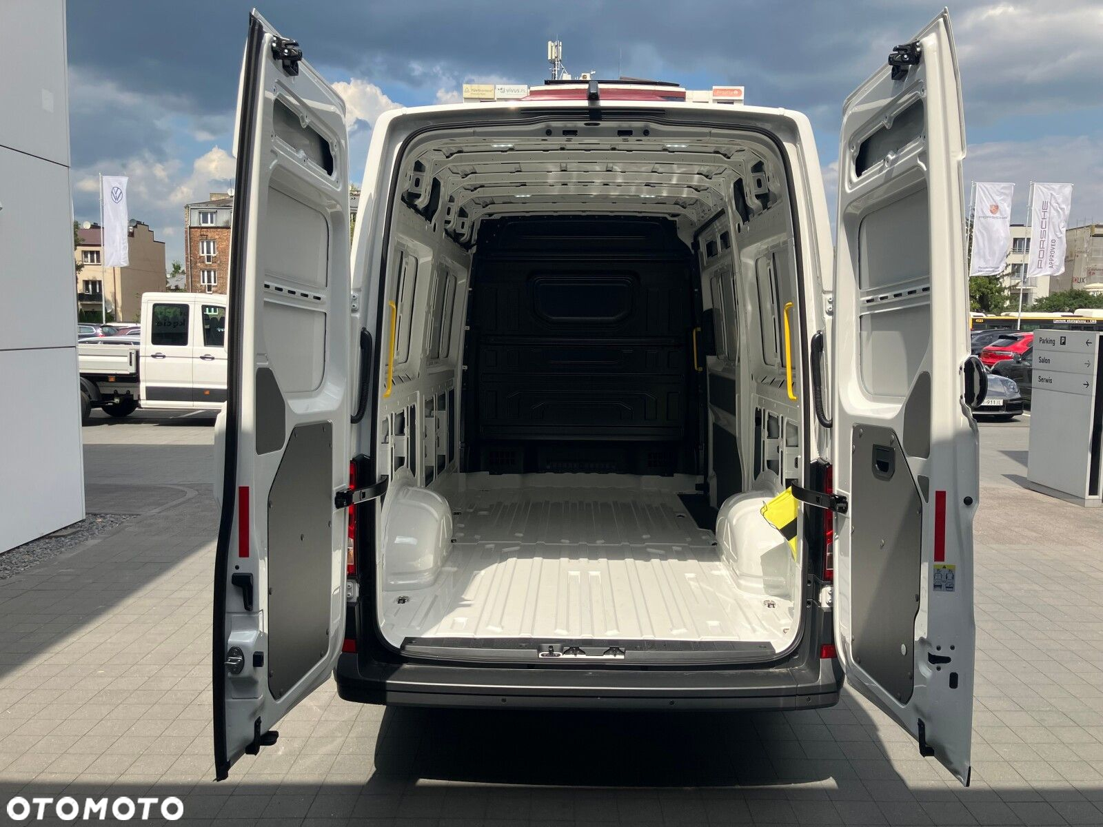 Volkswagen Crafter 35 2.0 TDI L3H3 3640 140 KM - 15
