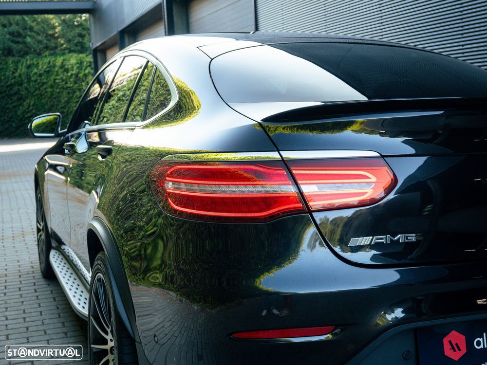 Mercedes-Benz GLC 250 d 4Matic 9G-TRONIC AMG Line - 16