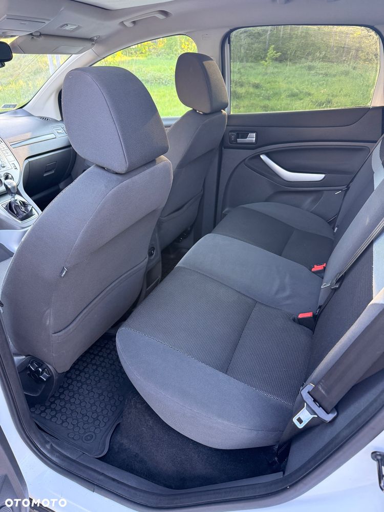 Ford Kuga 2.0 TDCi Titanium - 11
