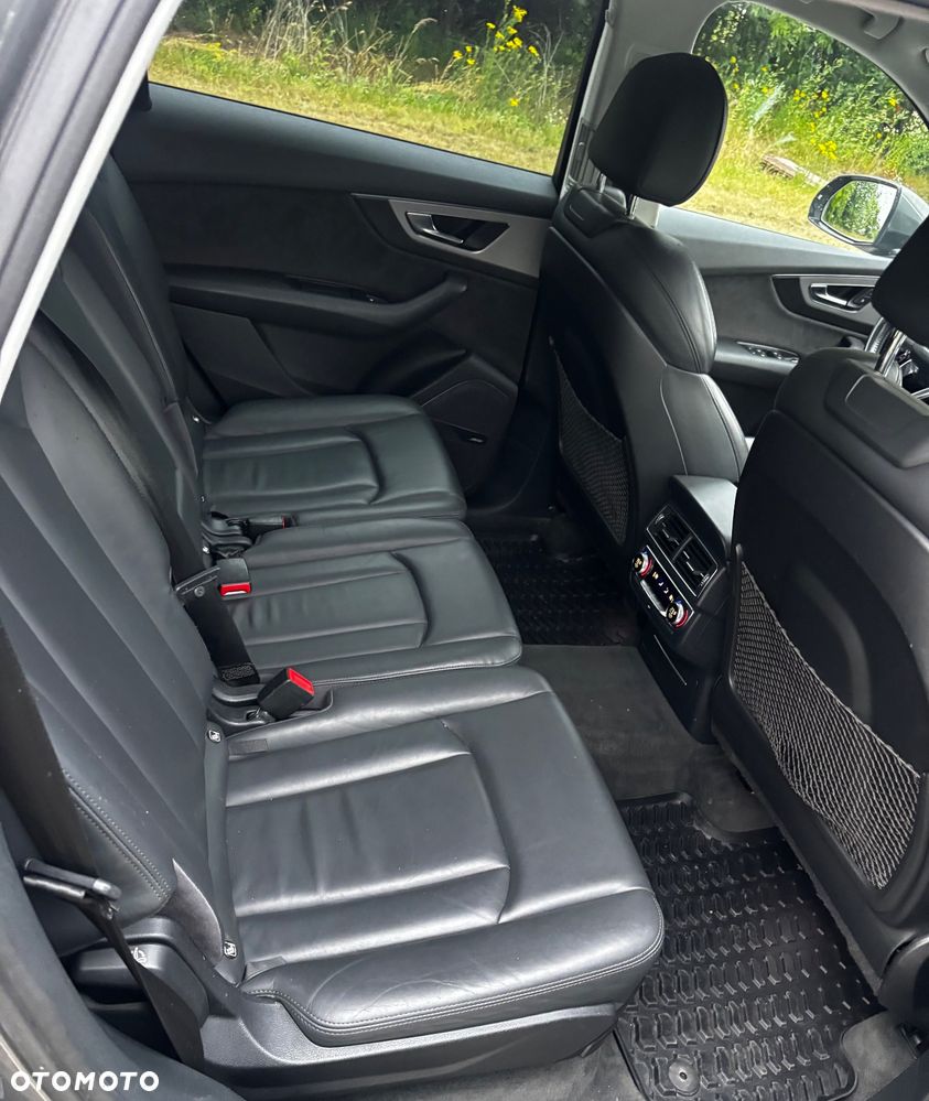 Audi Q7 - 6