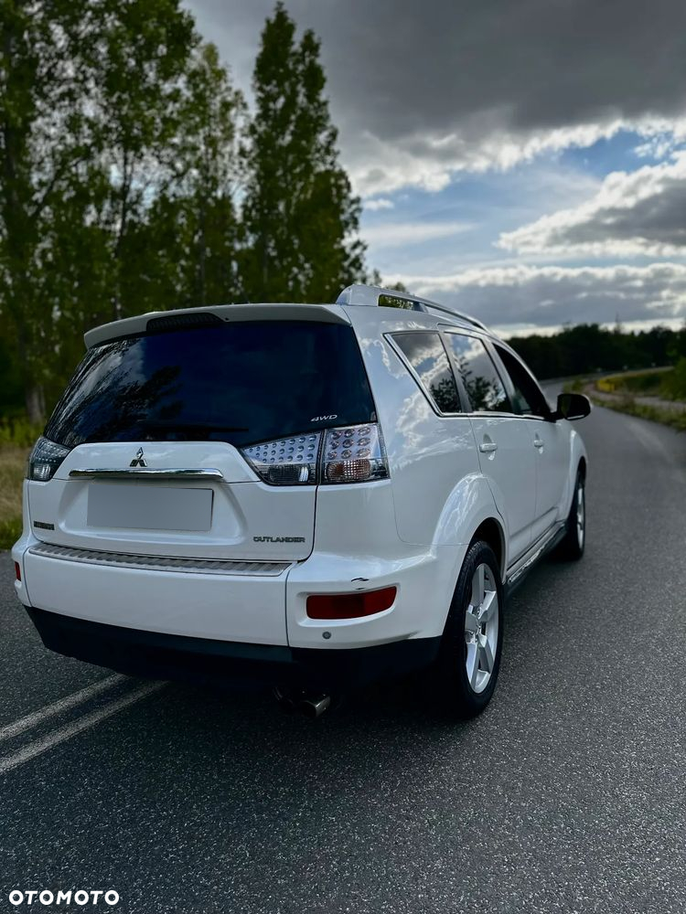 Mitsubishi Outlander 2.2 DI-D 4WD TC-SST Instyle - 4