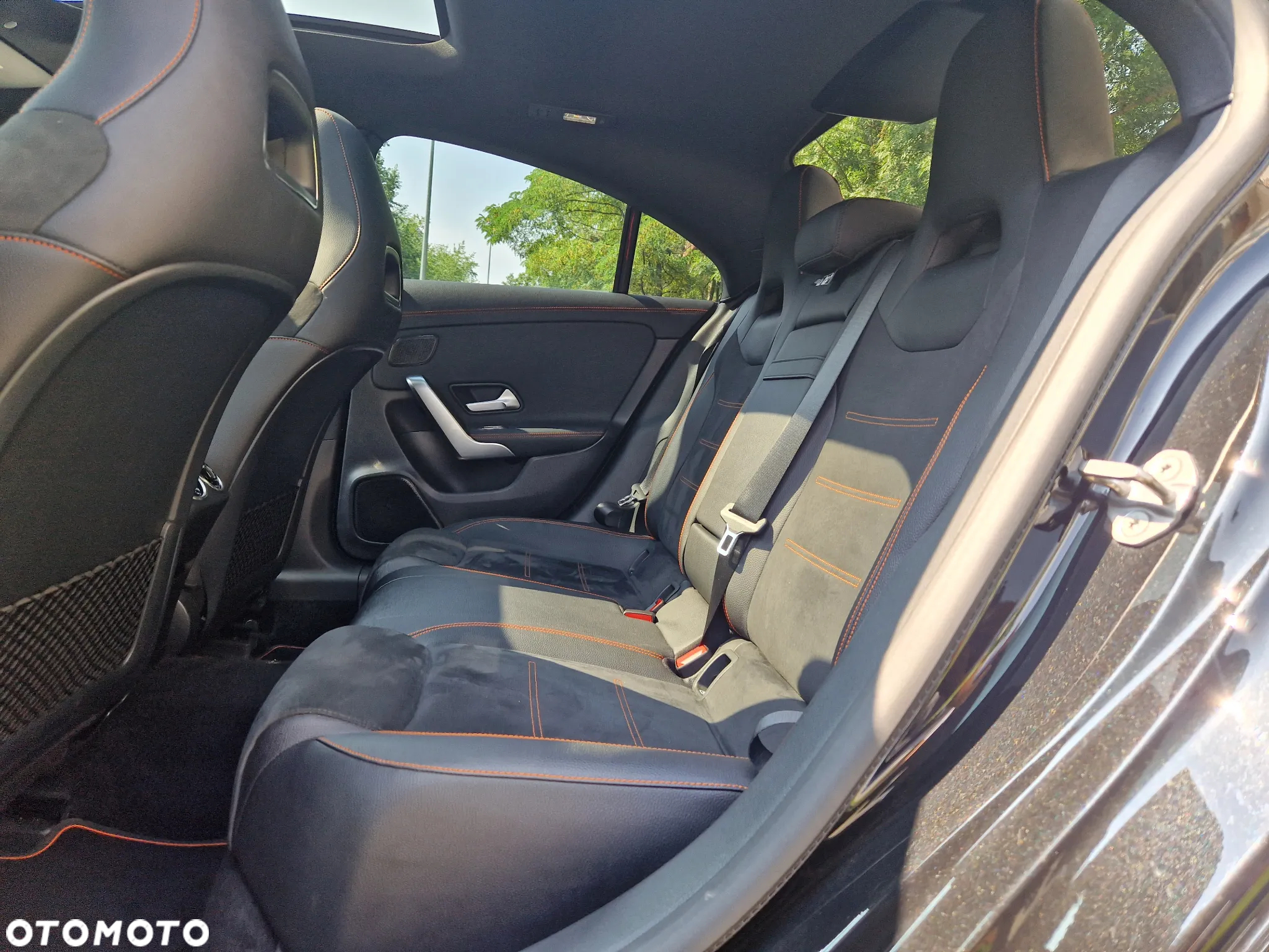 Mercedes-Benz CLA 220 4-Matic Edition 1 7G-DCT - 22