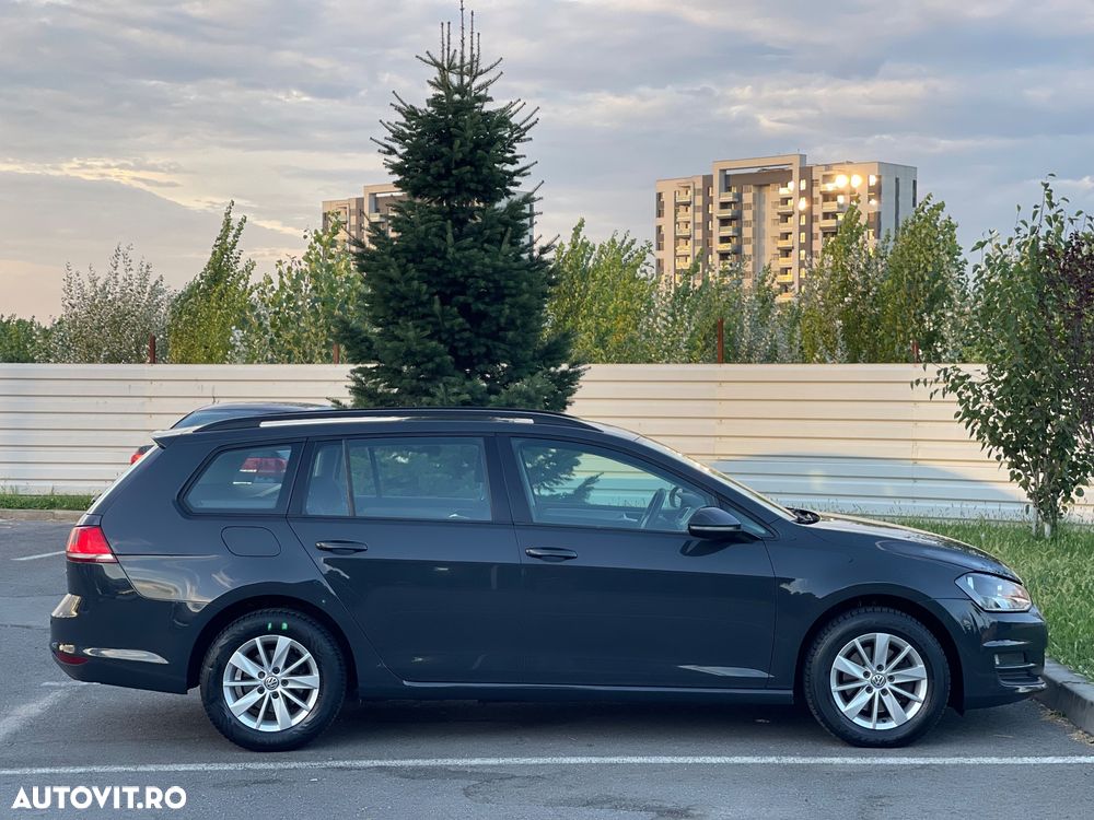 Volkswagen Golf - 11