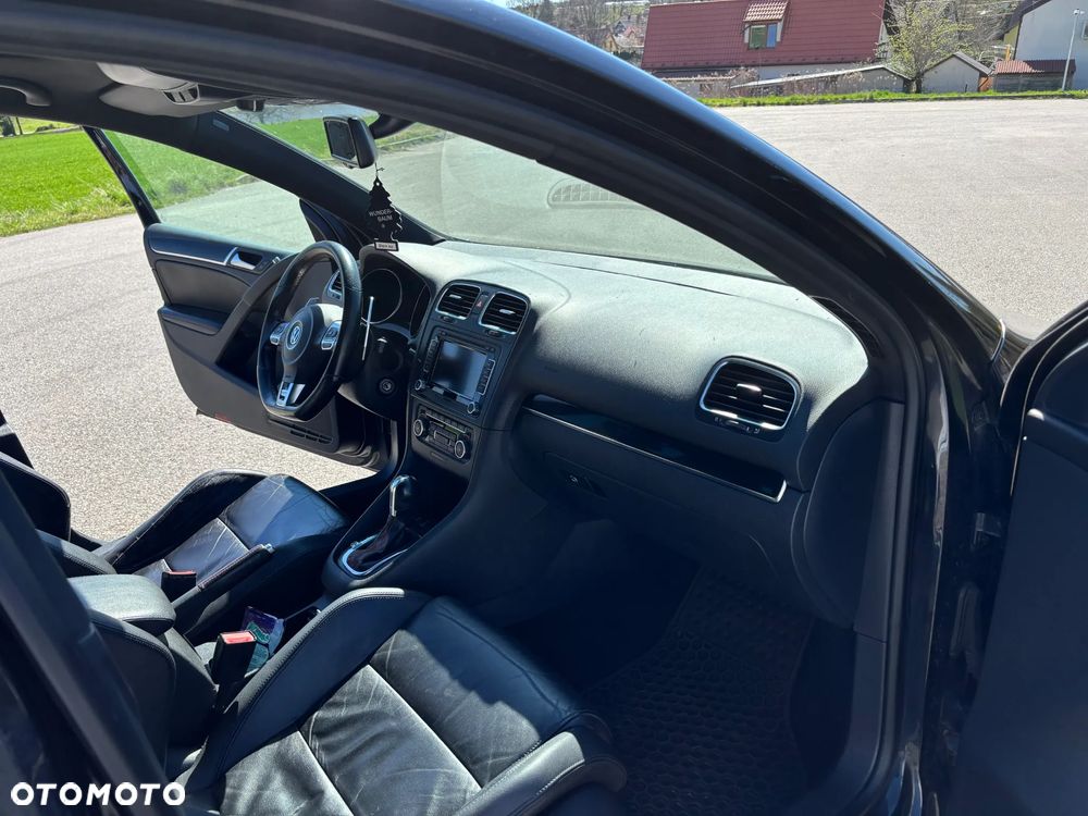 Volkswagen Golf - 17