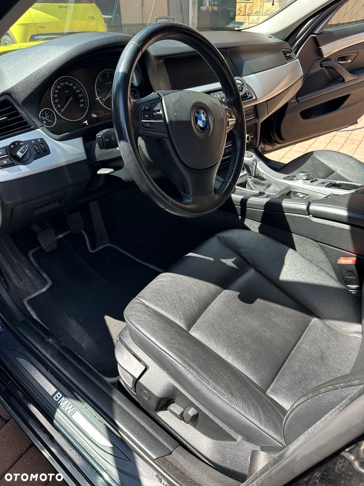 BMW Seria 5 520d - 20