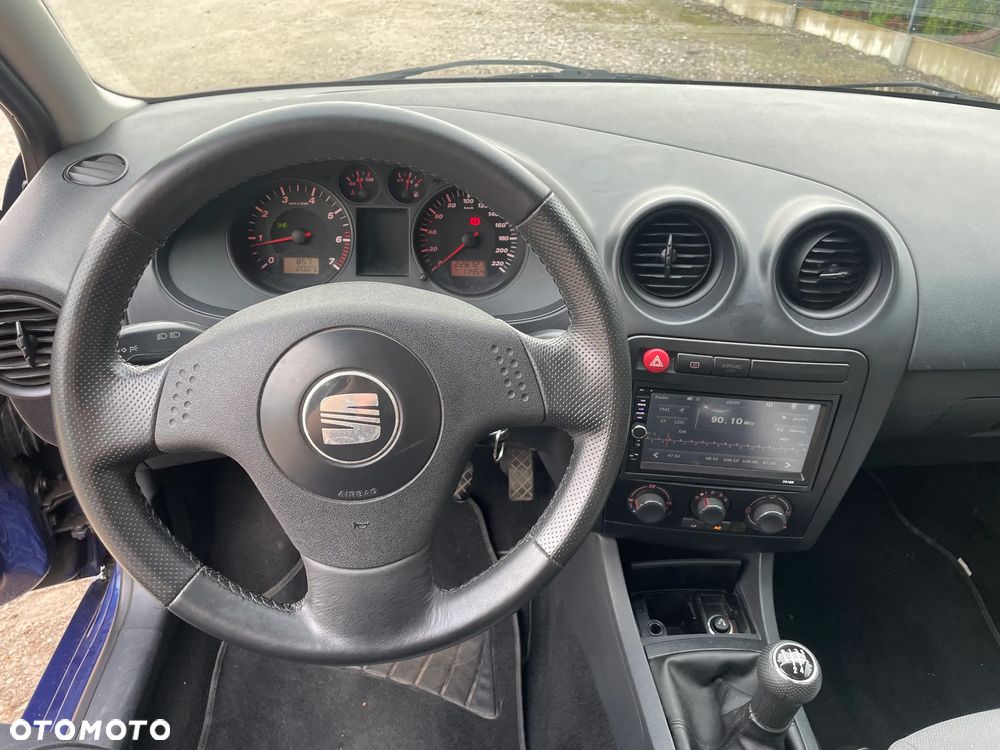 Seat Ibiza 1.4 16V Reference - 12