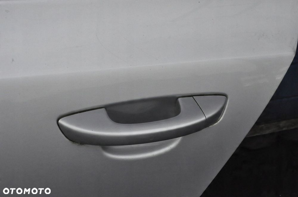 VOLKSWAGEN GOLF VI DRZWI LEWY TYŁ TYLNE KOMPLETNE HB 5D - 10
