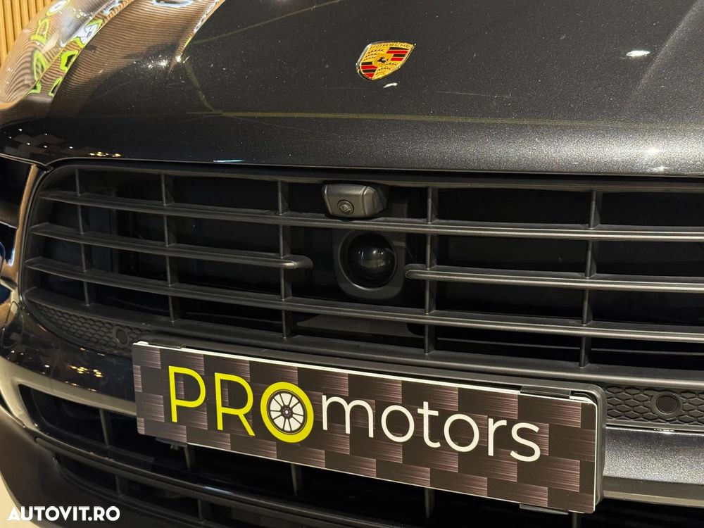 Porsche Macan Standard - 11