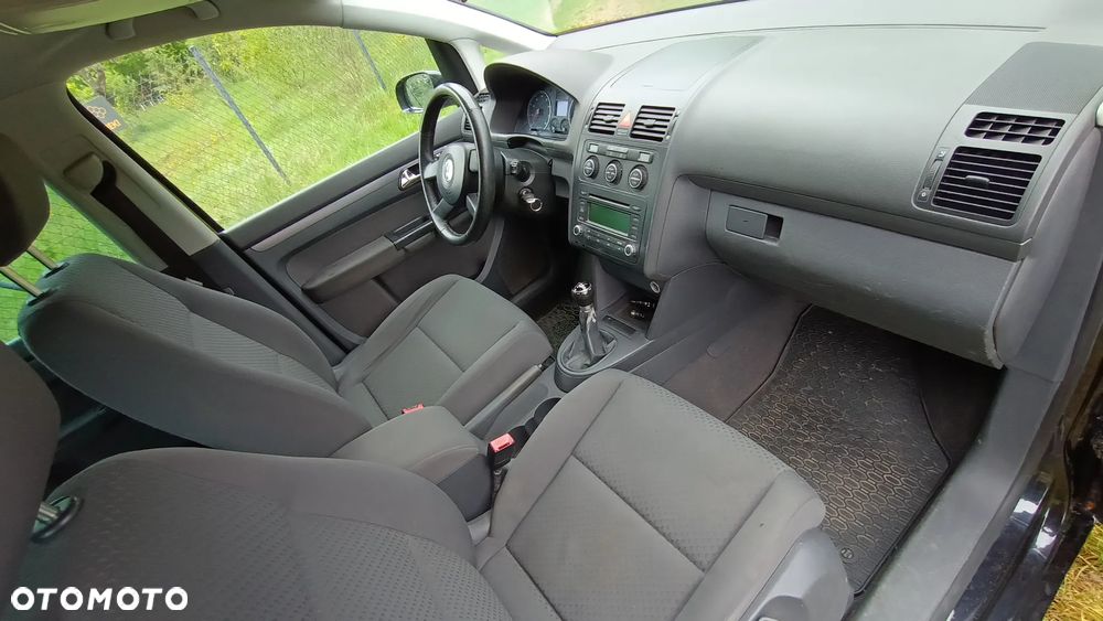 Volkswagen Touran 1.6 - 12