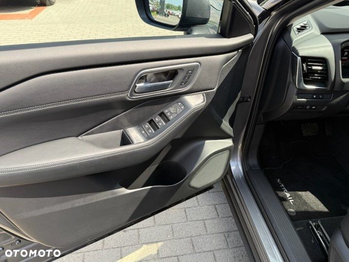 Nissan X-Trail - 10