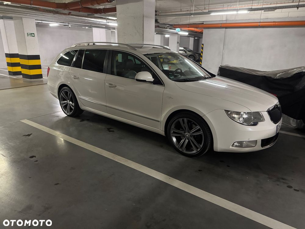 Skoda Superb 2.0 TDI L&K DSG - 9