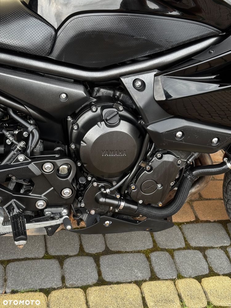 Yamaha XJ - 8