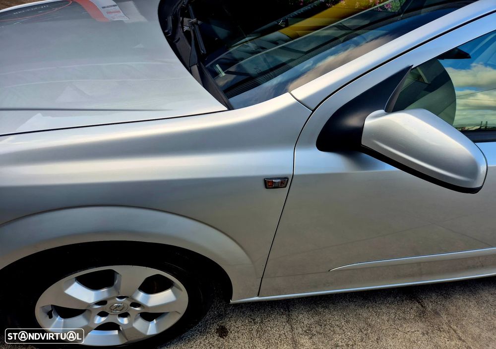 Opel Astra GTC 1.9 CDTI DPF Sport - 26