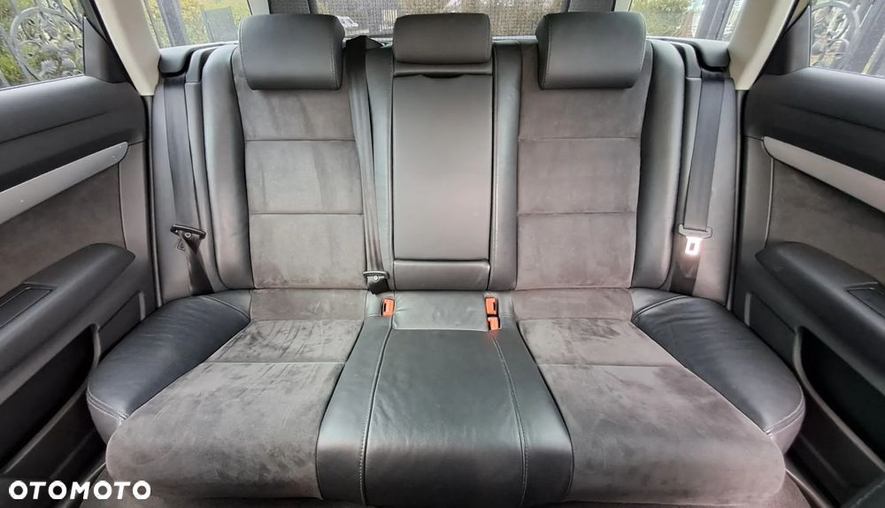 Audi A6 Avant 2.0 TDI - 23