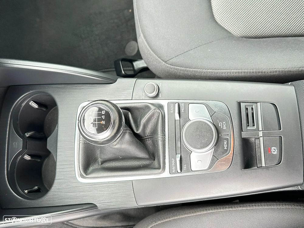 Audi A3 Limousine 30 TDI Sport - 10
