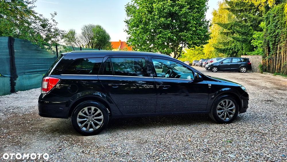 Opel Astra 1.6 NAVI - 13