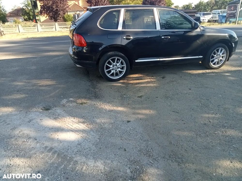 Dezmembrez  Porsche Cayenne 4.5V ,an 2004 - 3