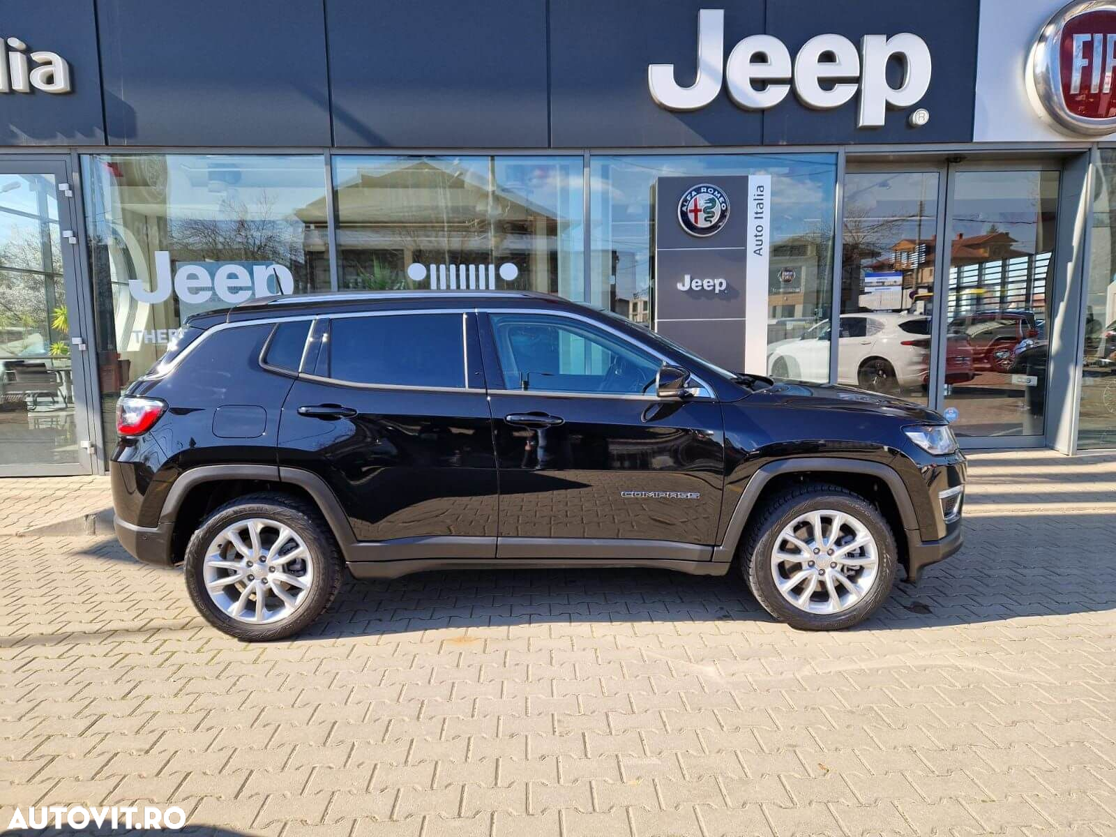 Jeep Compass - 4
