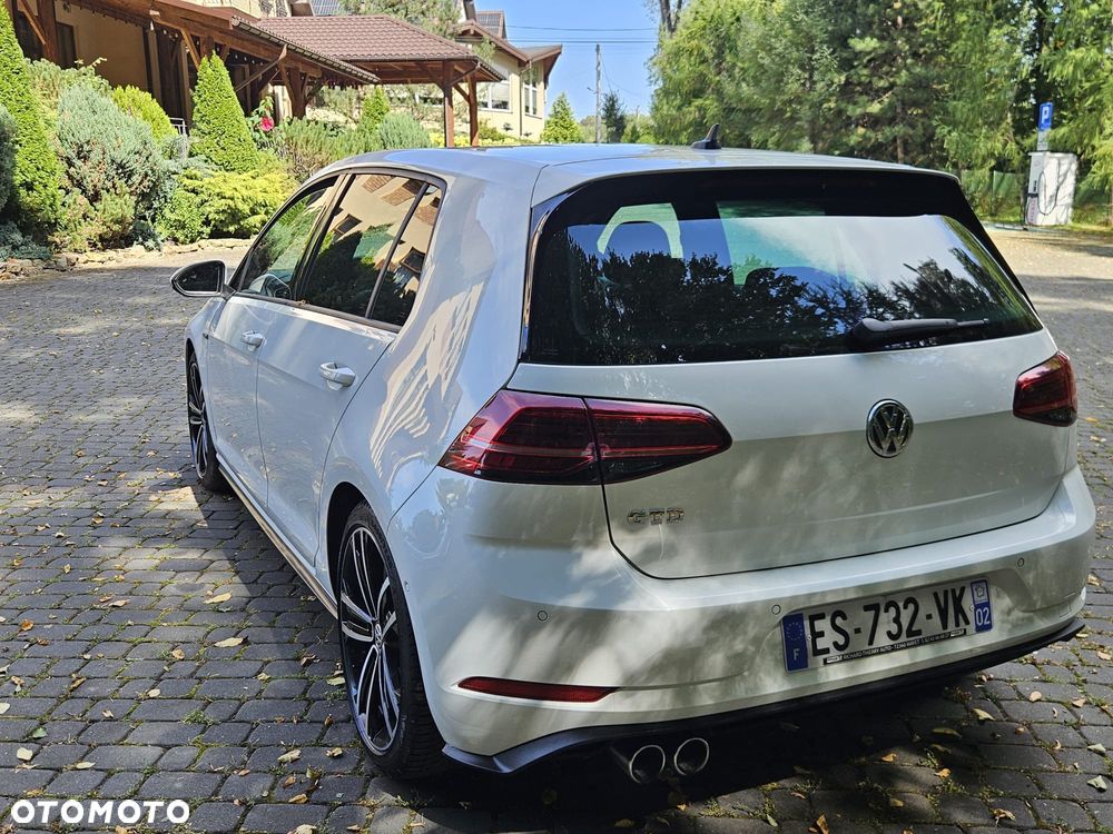 Volkswagen Golf GTD BlueMotion Technology DSG - 12
