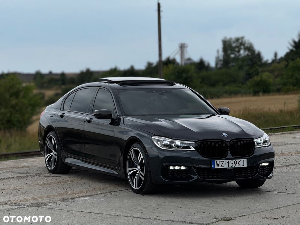 BMW Seria 7 750i - 1