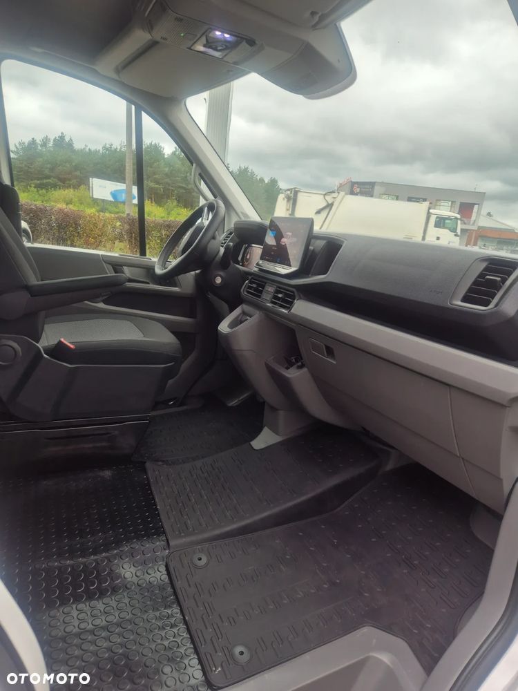 Volkswagen Crafter - 13