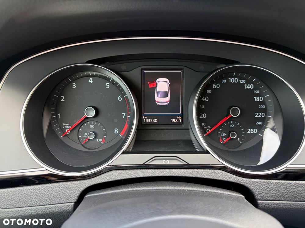 Volkswagen Passat 1.8 TSI BMT Comfortline DSG - 38