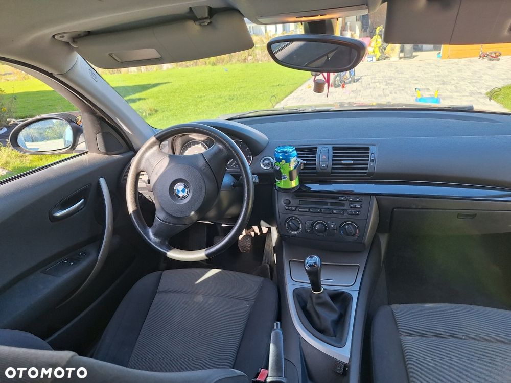 BMW Seria 1 2005 photo 3