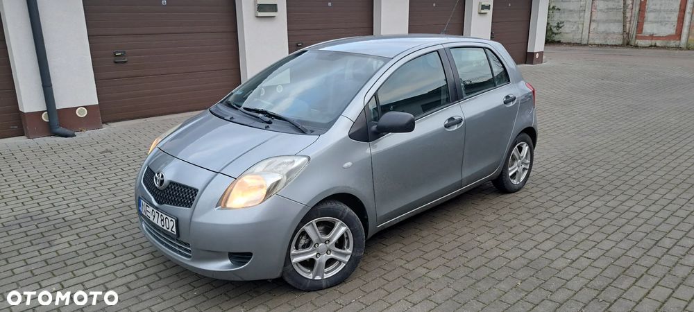 Toyota Yaris 1.0 Terra A/C - 1